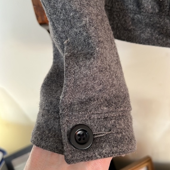 OLD NAVY Charcoal Gray Double-Breasted Cropped Blazer, Size Medium, GUC. - Picture 7 of 8